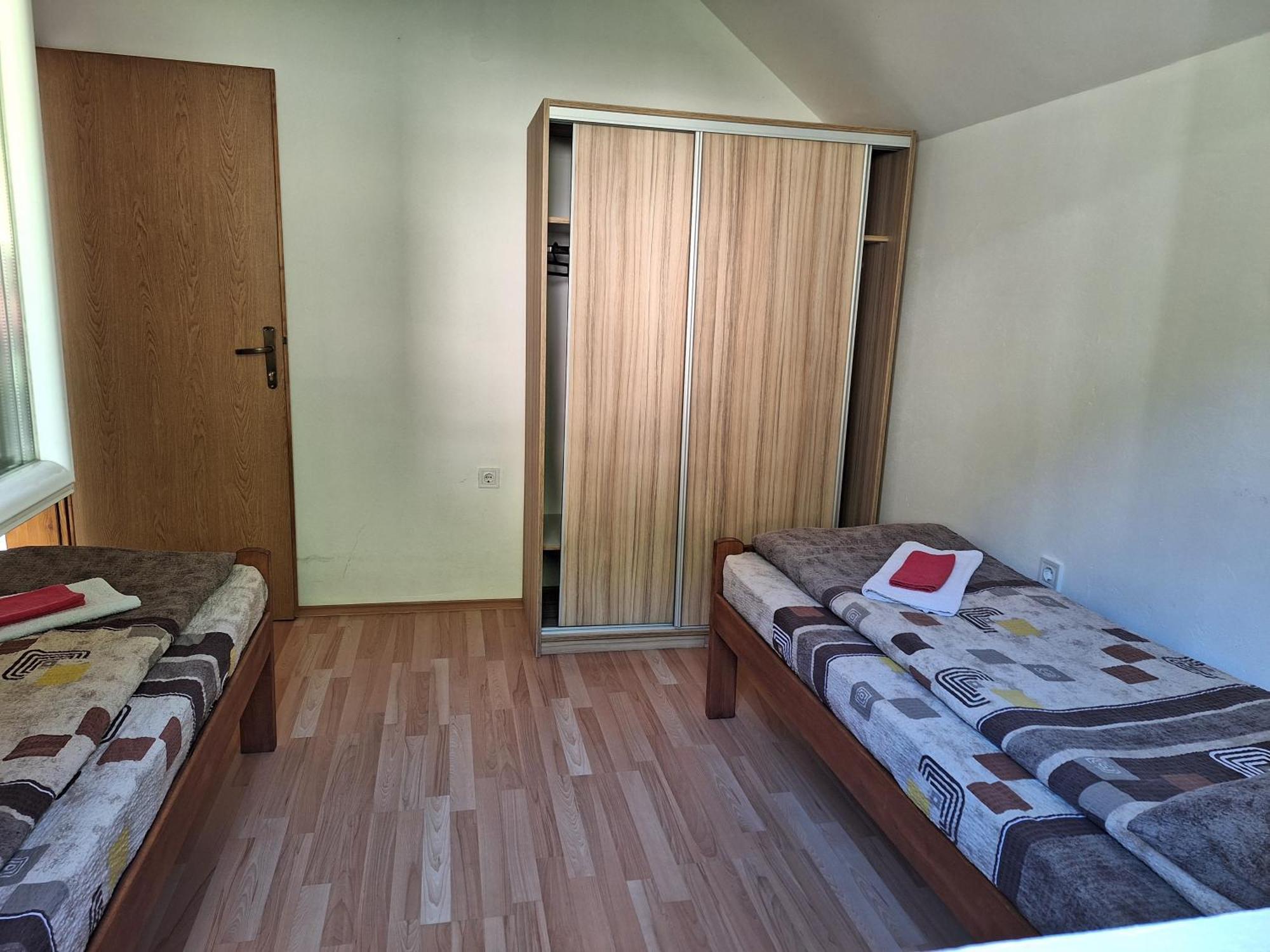 Apartman Ognjenovic Apartment Pluzine Bagian luar foto